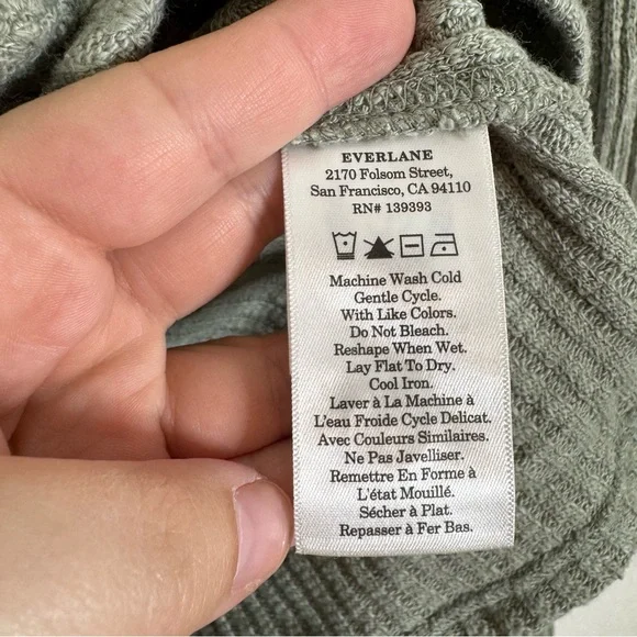 Everlane Cozy Rib Cardigan Size Medium - Picture 4 of 7